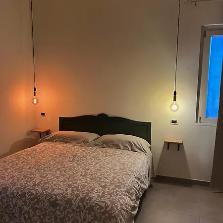 Arco Trinità Couette-café Bari