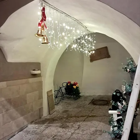 Arco Trinità 3* Bari