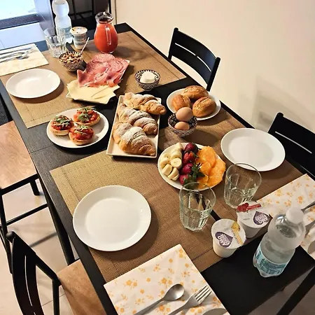 Alojamento de Acomodação e Pequeno-almoço Arco Trinità